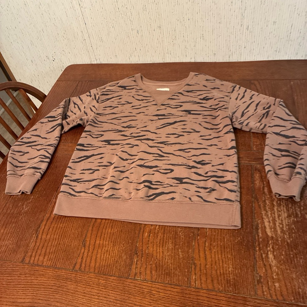 Abercrombie & Fitch Soft A&F Collection Sweatshirt Womens’s M Tiger Print